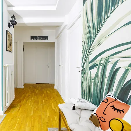 Moderne, Stylee Et Confortable En Centre